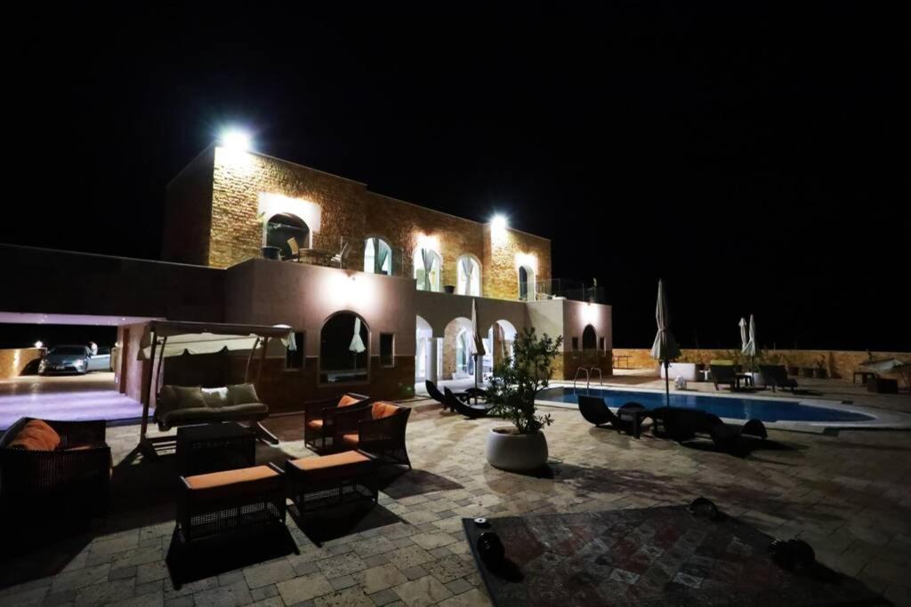 Villa Sea Breeze Sweimeh Kültér fotó
